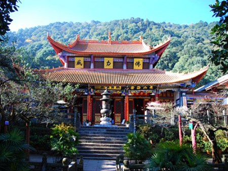 西山龙门-寺庙.jpg