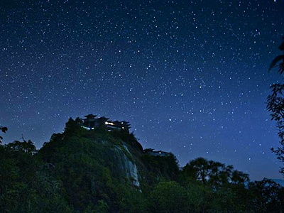 云峰山原始森林公园-繁星.jpg