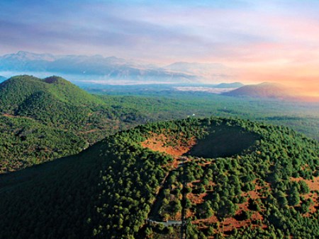 腾冲火山地质公园-火山口.jpg