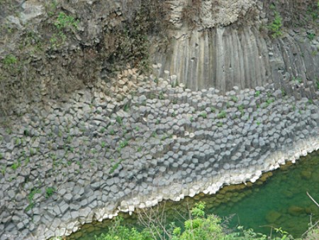 腾冲火山地质公园-火山岩.jpg