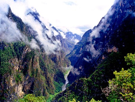 香格里拉巴拉格宗大峡谷.jpg