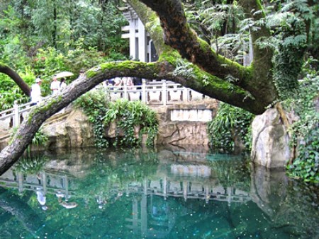 蝴蝶泉3.jpg